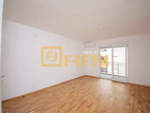 Izdavanje, jednosoban stan, 54m², Zabjelo, Podgorica - image 2