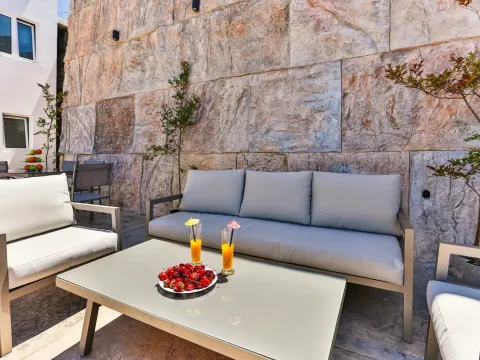 Prodaja, kuća, 270m², Kruče, Ulcinj - image 7