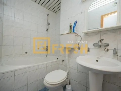 Prodaja, dvosoban stan, 84m², Stari Aerodrom, Podgorica - image 12