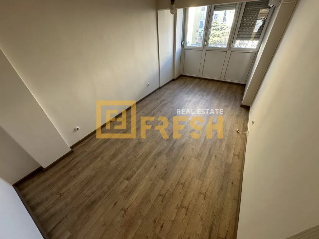 Izdavanje, dvosoban stan, 89m², Centar, Podgorica