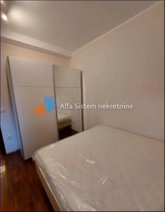 Rent, three bedroom apartment, 90m², Đeram Pijaca, Beograd