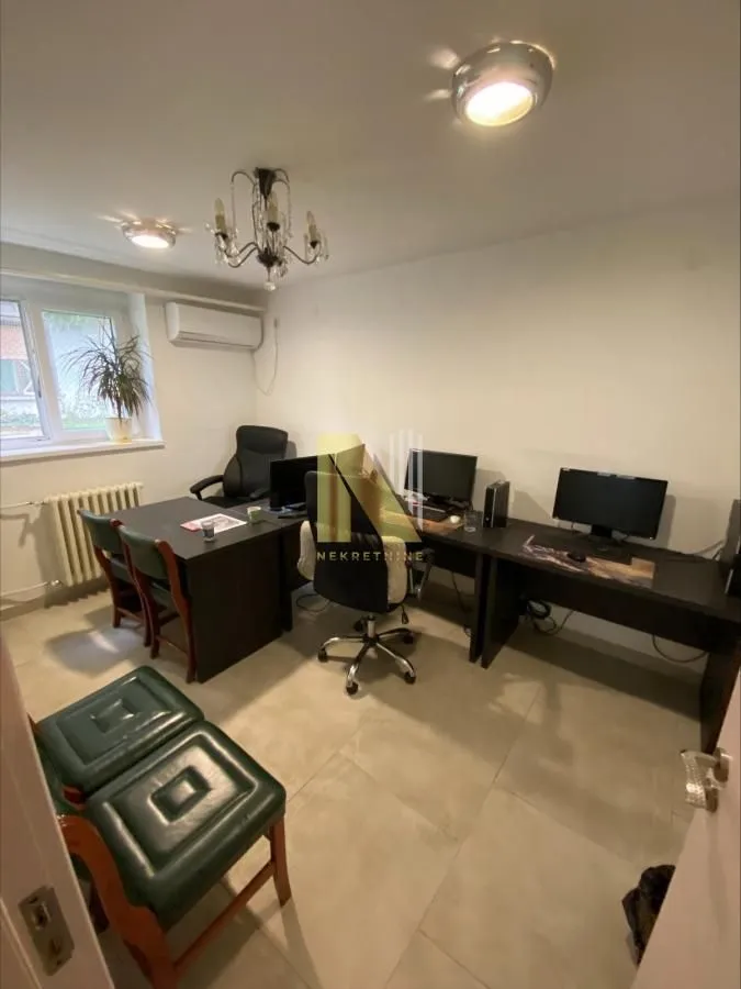 Prodaja, dvosoban stan, 62m², Centar, Novi Sad