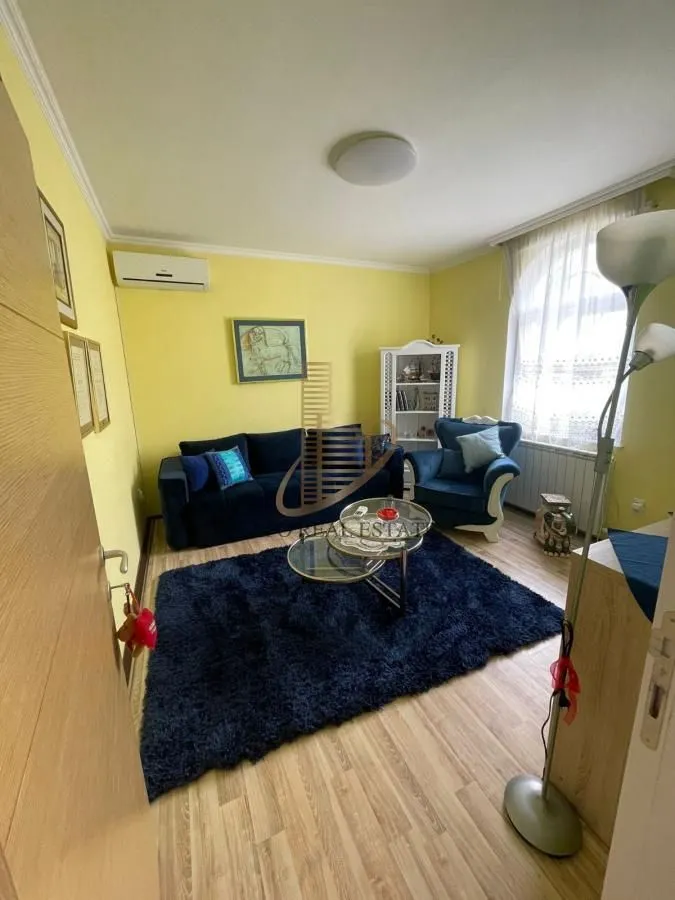 Rent, house, 400m², Veternička rampa, Novi Sad Sve Podlokacije