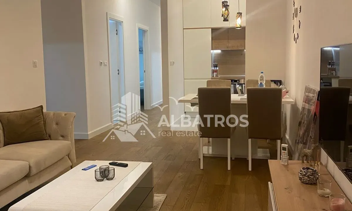 Rent, two bedroom apartment, 80m², Centar, Bar
