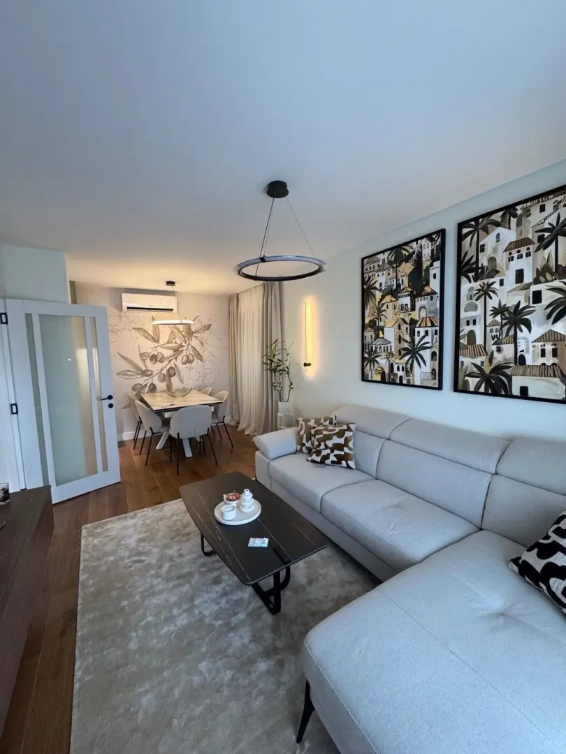 Sale, two bedroom apartment, 74m², Centar, Tivat