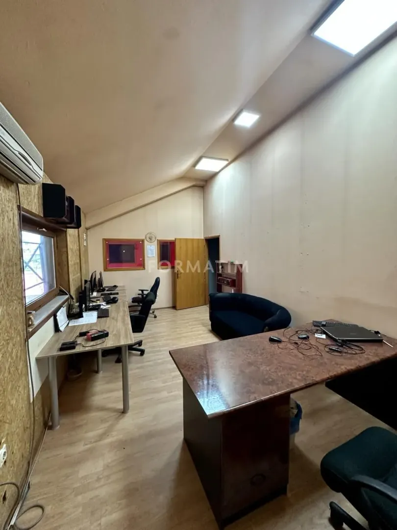 Rent, office space, 350m², Palilula Sve Podlokacije, Beograd