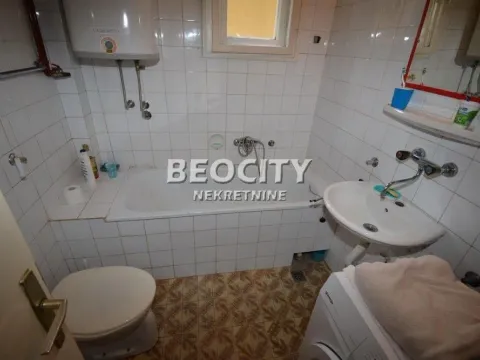 Prodaja, kuća, 220m², Sremčica, Beograd - image 17