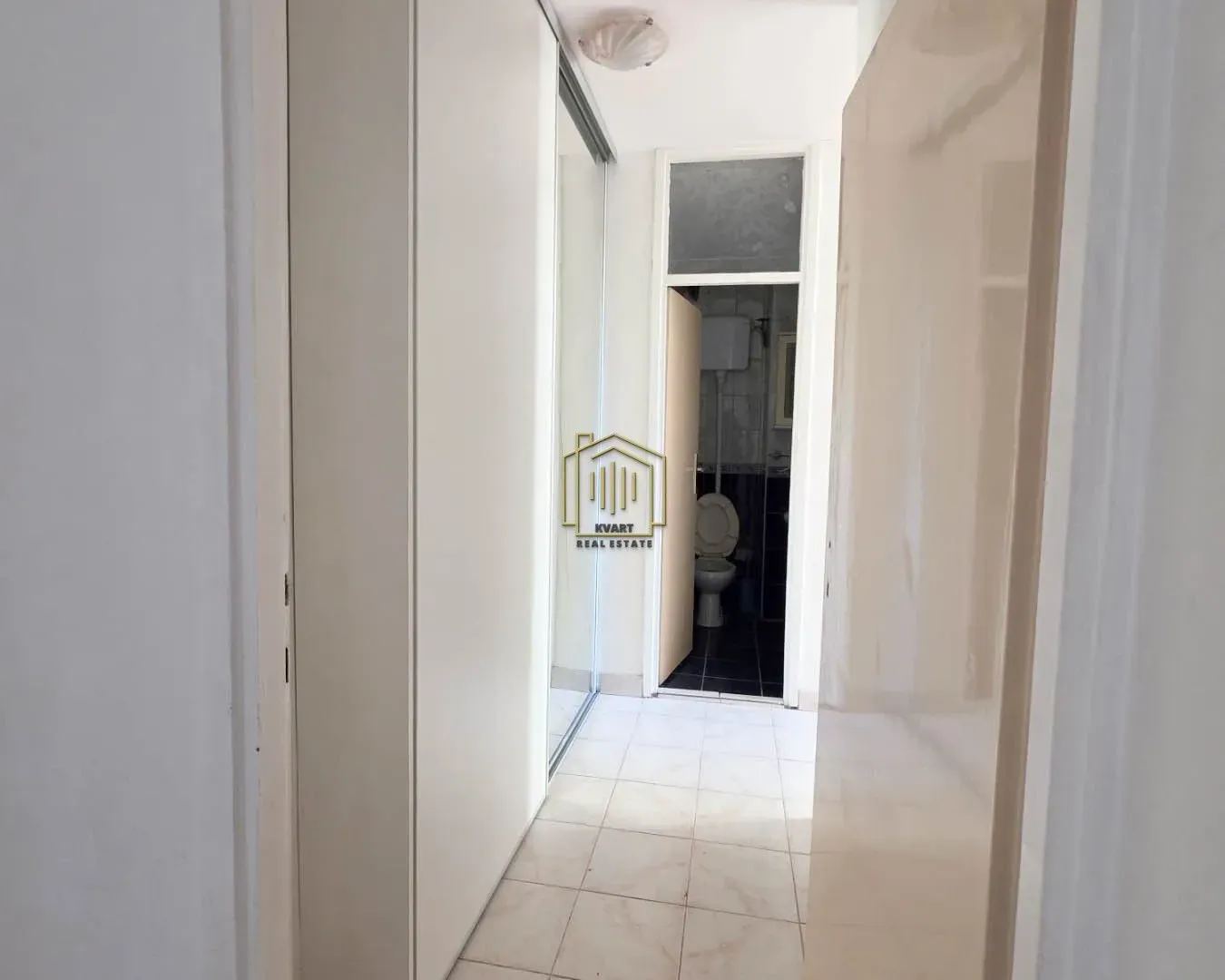 Prodaja, jednosoban stan, 47m², Baston, Podgorica