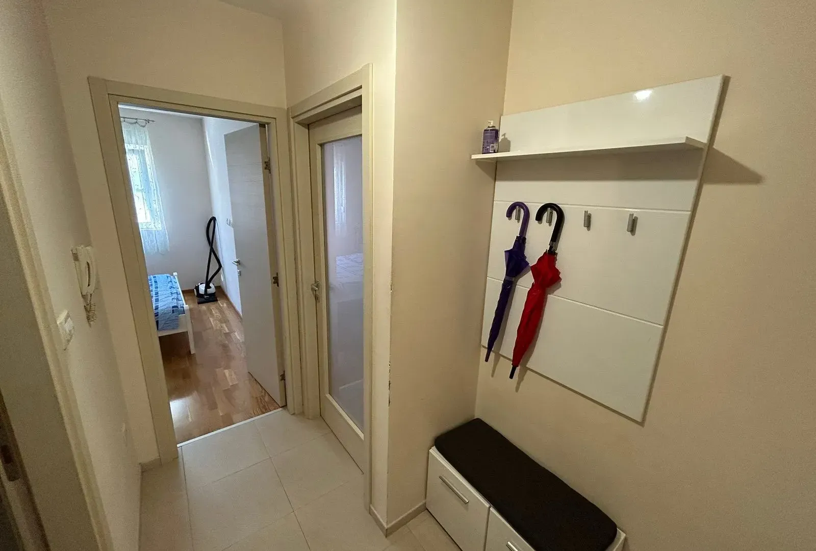 Izdavanje, jednosoban stan, 40m², Zabjelo, Podgorica