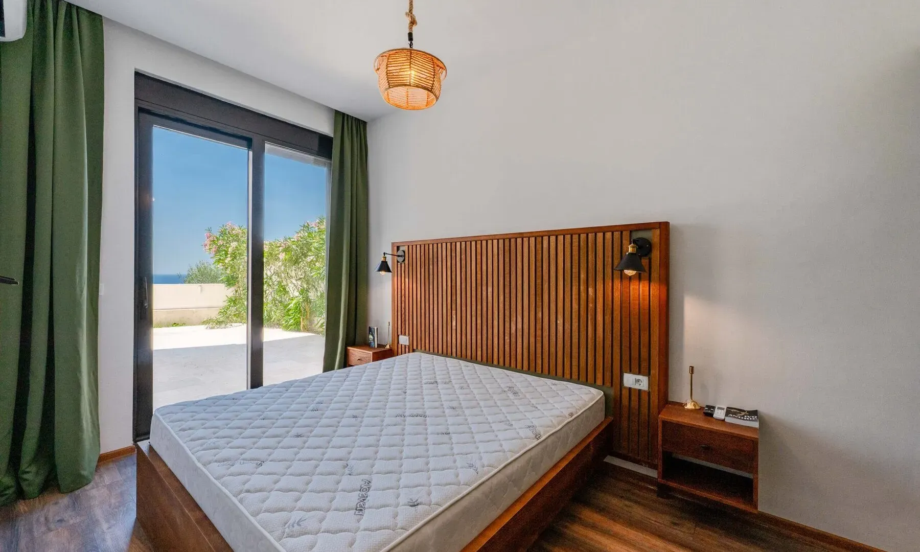 Sale, one bedroom apartment, 54m², Petrovac, Budva