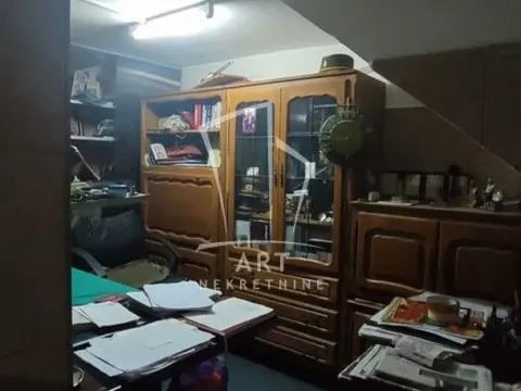 Prodaja, kuća, 221m², Jajinci, Voždovac Sve Podlokacije - image 17