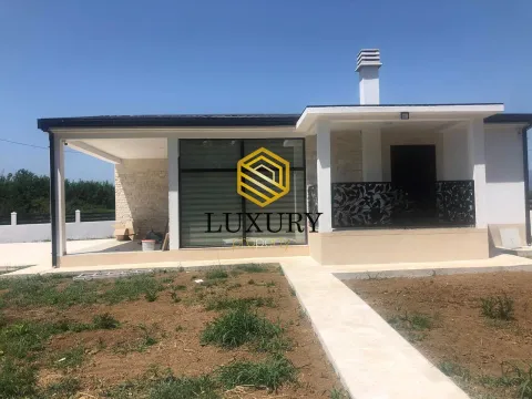 Izdavanje, kuća, 140m², Velje Brdo, Podgorica - image 10