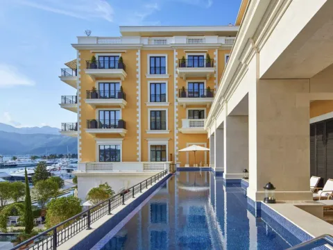 Prodaja, trosoban stan, 253m², Porto Montenegro, Tivat - image 12