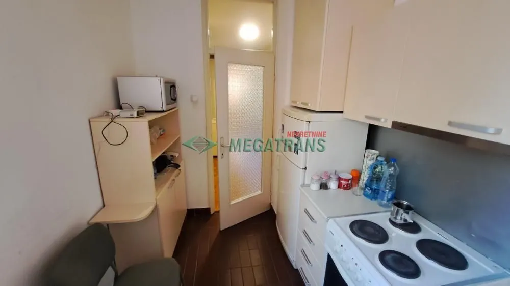 Izdavanje, dvosoban stan, 55m², Liman 1, Novi Sad Sve Podlokacije