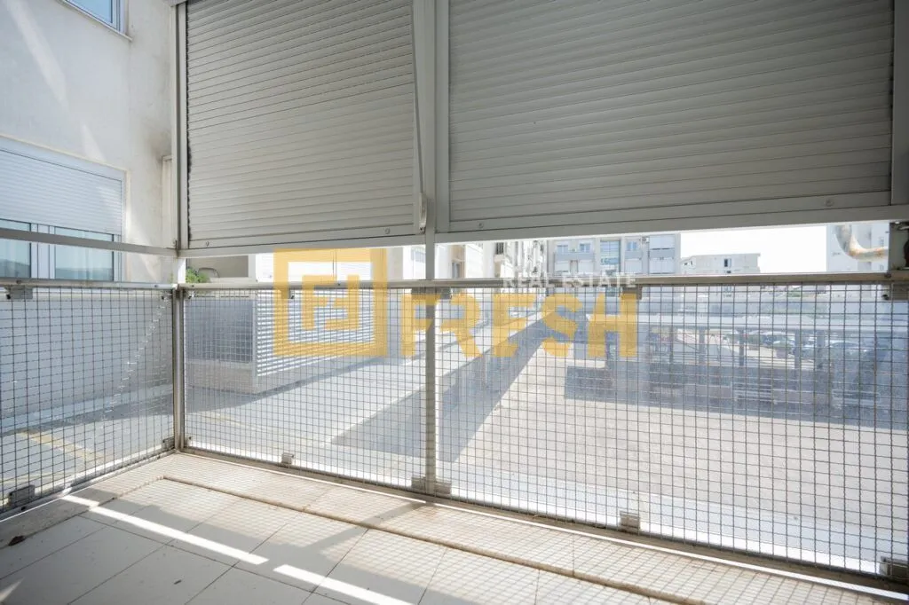 Izdavanje, dvosoban stan, 85m², Tološi, Podgorica