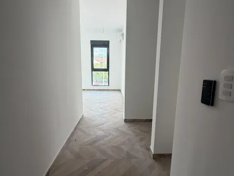 Prodaja, jednosoban stan, 53m², Centar, Budva - image 5