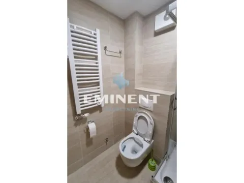 Izdavanje, trosoban stan, 69m², Zemun Gornji Grad, Zemun Sve Podlokacije - image 8