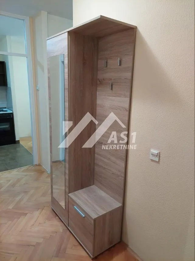 Izdavanje, dvosoban stan, 62m², Liman 1, Novi Sad Sve Podlokacije