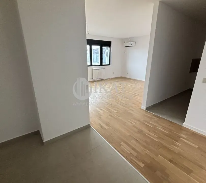Prodaja, trosoban stan, 103m², Trošarina, Voždovac Sve Podlokacije