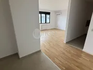 Prodaja, trosoban stan, 103m², Trošarina, Voždovac Sve Podlokacije - image 1