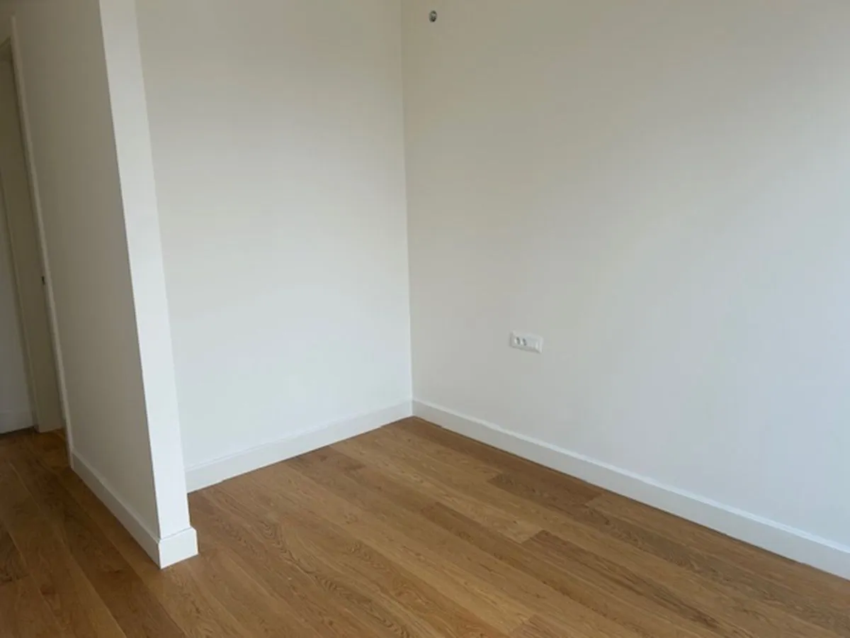 Izdavanje, četvorosoban stan, 120m², Novi Beograd Blok 64, Novi Beograd Sve Podlokacije