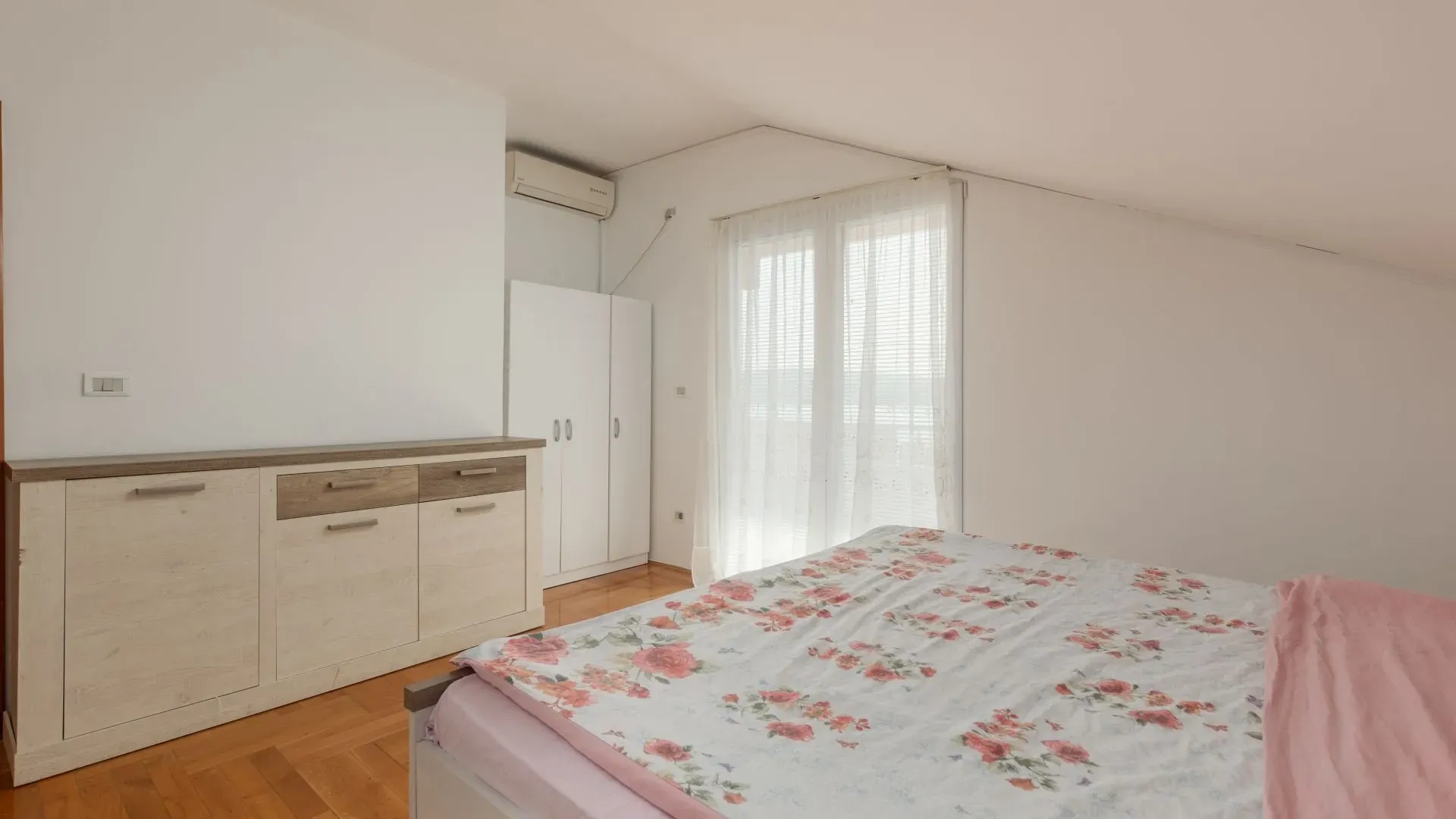 Prodaja, stan, 106m², Tivat, Crna Gora