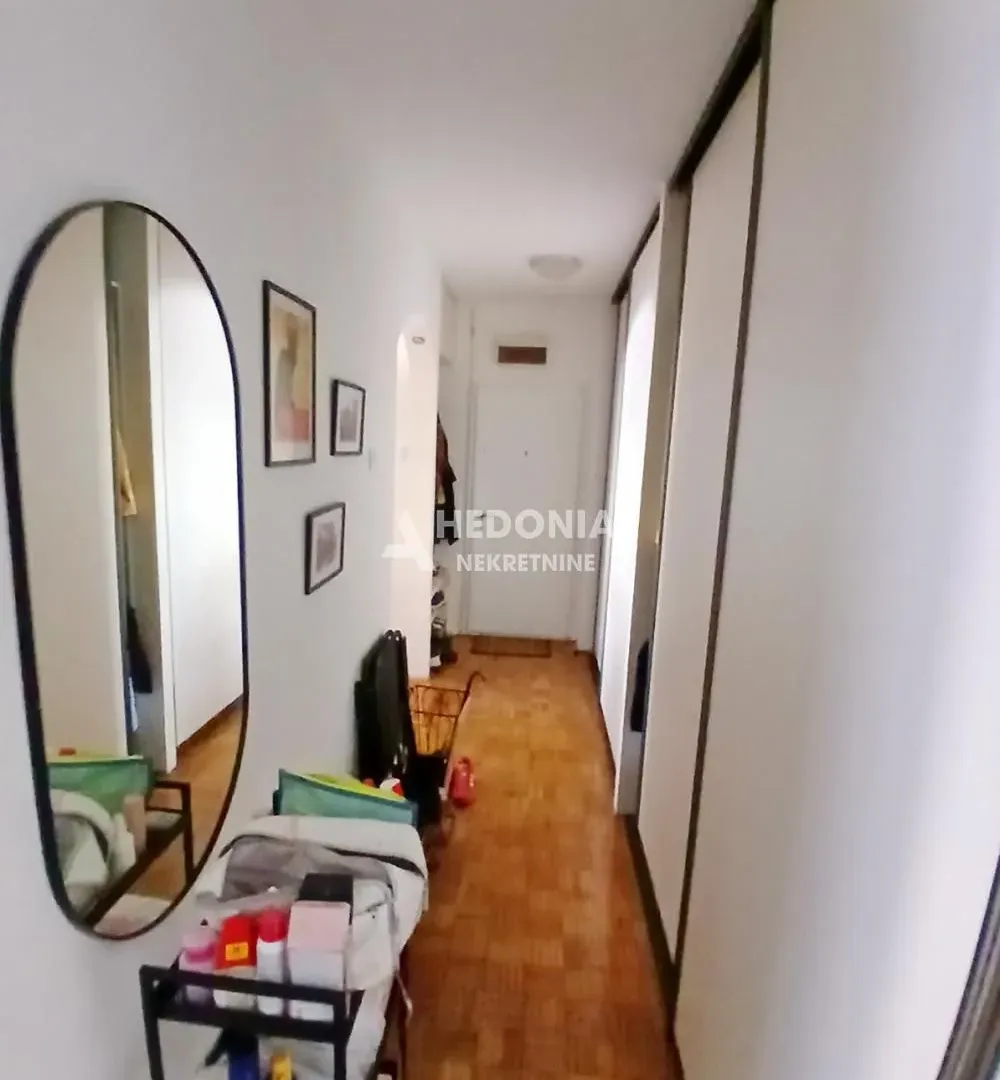 Prodaja, dvosoban stan, 64m², Zemun Meandri, Zemun Sve Podlokacije