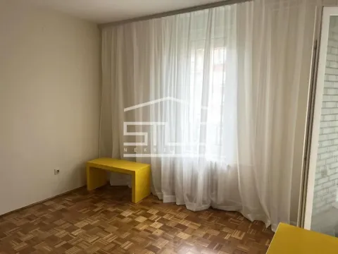 Izdavanje, trosoban stan, 88m², Crveni Krst, Beograd - image 7