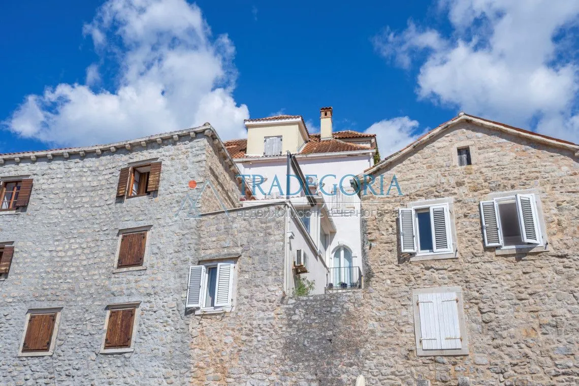 Prodaja, jednosoban stan, 70m², Budva, Crna Gora