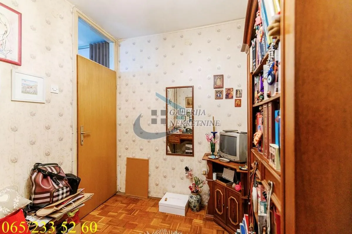 Prodaja, trosoban stan, 73m², Vračar Sve Podlokacije, Beograd
