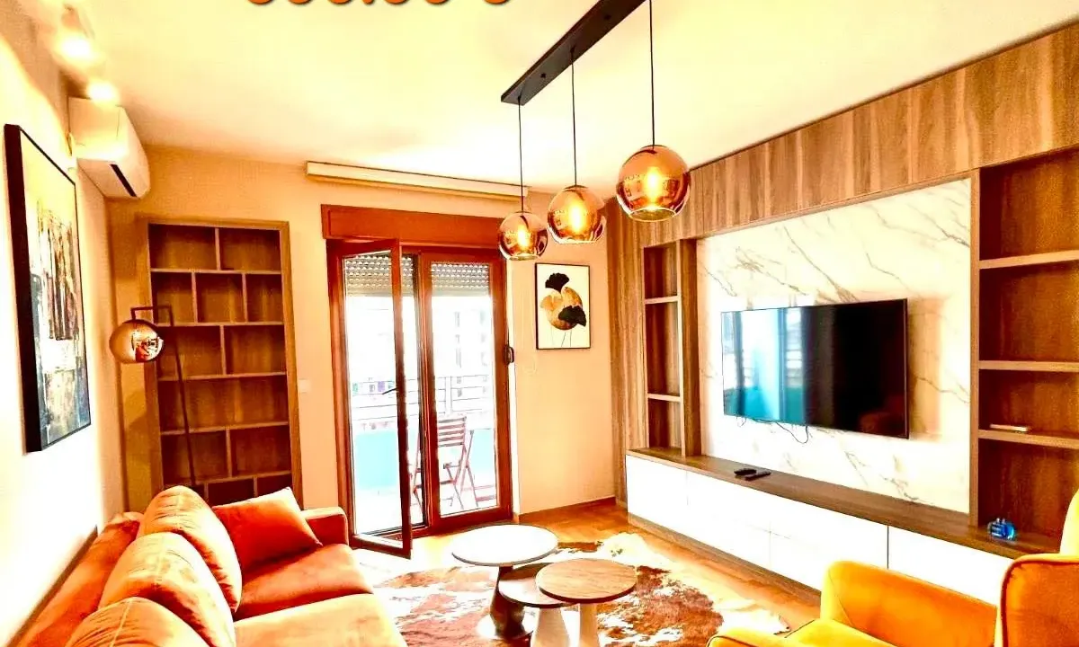 Izdavanje, dvosoban stan, 55m², Preko Morače, Podgorica