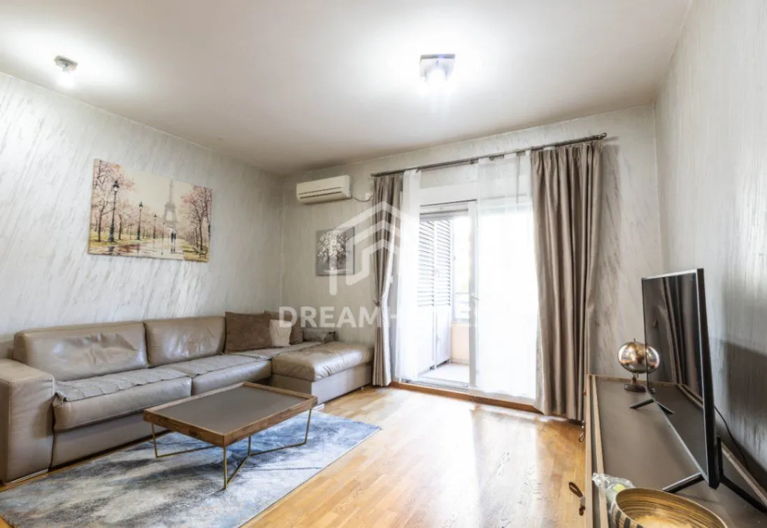 Izdavanje, jednosoban stan, 51m², City Kvart, Podgorica