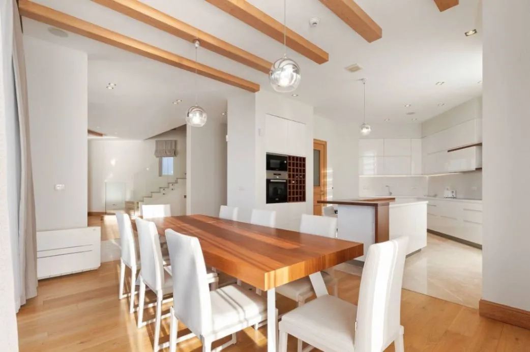  House for Short Term Rental, 300m2, Blizikuće, Budva