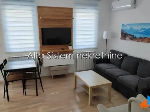 Rent, two bedroom apartment, 49m², Vračar Sve Podlokacije, Beograd - image 1
