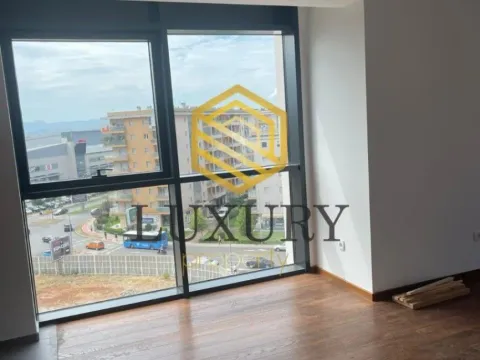 Rent, three bedroom apartment, 100m², Master Kvart, Podgorica - image 6