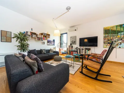 Prodaja, trosoban stan, 142m², Gorica C, Podgorica