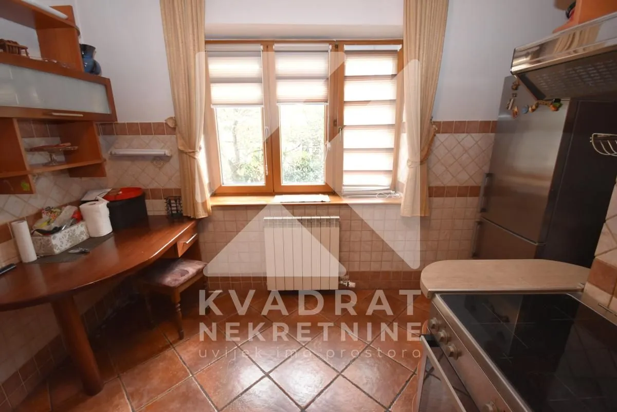 Rent, house, 300m², Ibričevina, Podgorica
