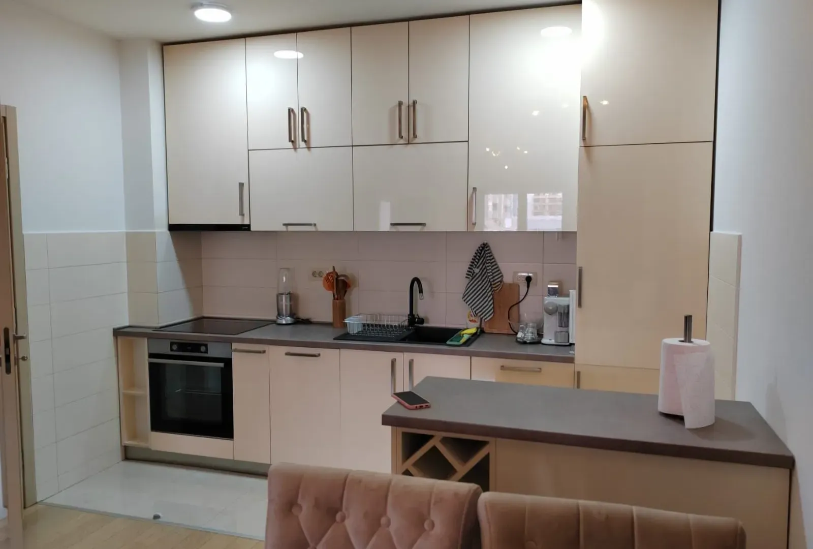 Izdavanje, dvosoban stan, 70m², City Kvart, Podgorica