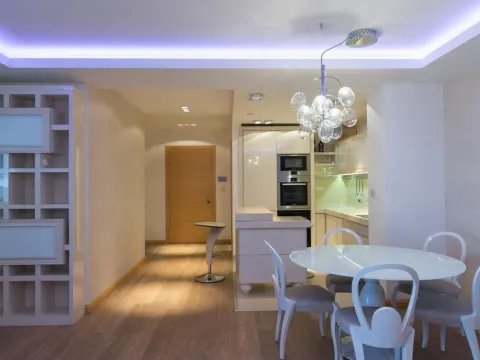 Rent, one bedroom apartment, 77m², Budva, Crna Gora - image 3