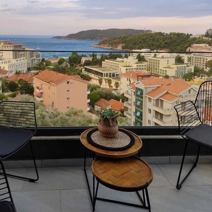 Prodaja, trosoban stan, 84m², Bečići, Budva