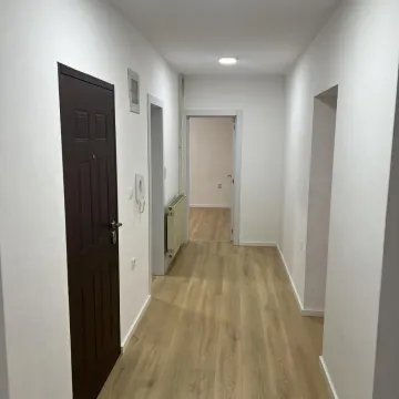 Izdavanje, trosoban stan, 85m², Stari Košutnjak, Rakovica - image 10