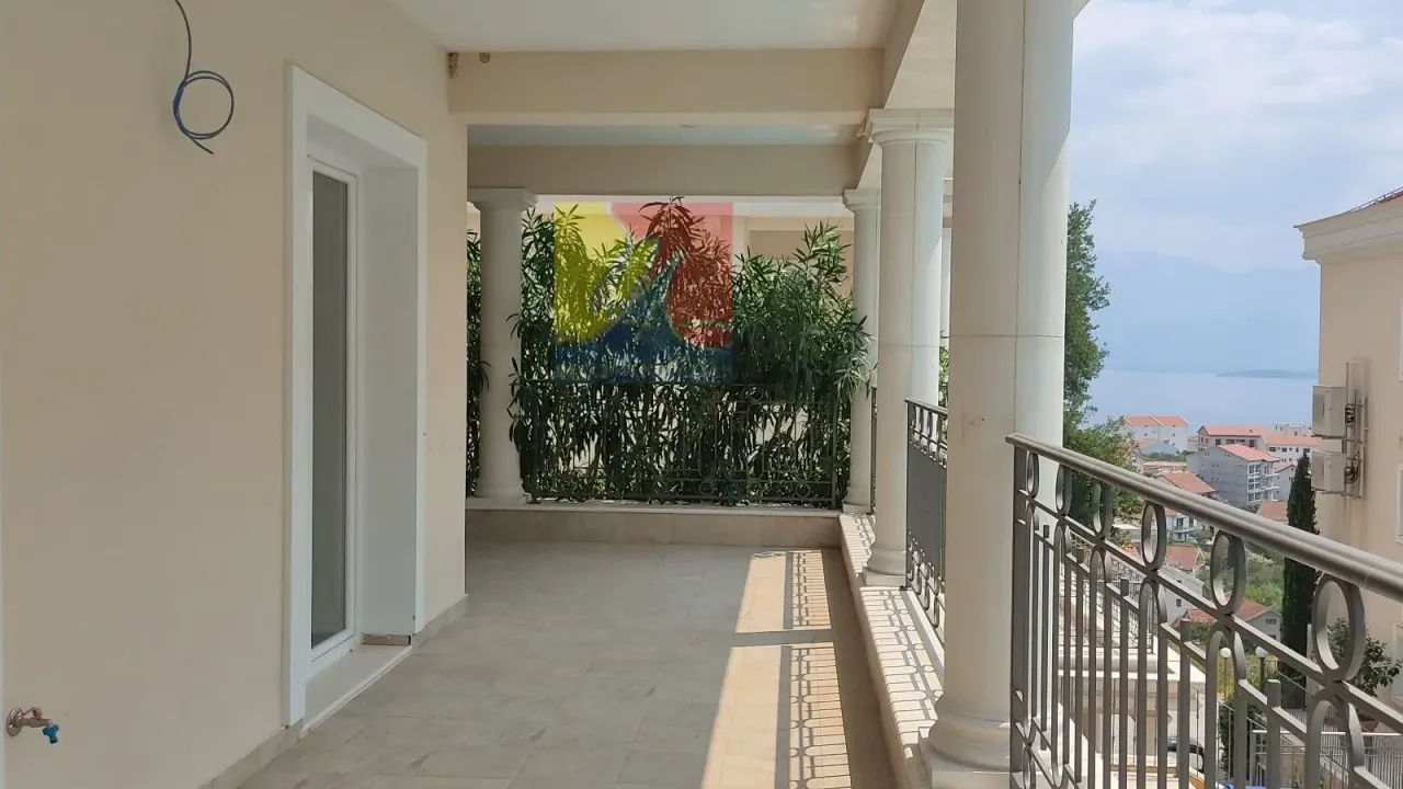 Sale, three bedroom apartment, 134m², Herceg Novi, Crna Gora