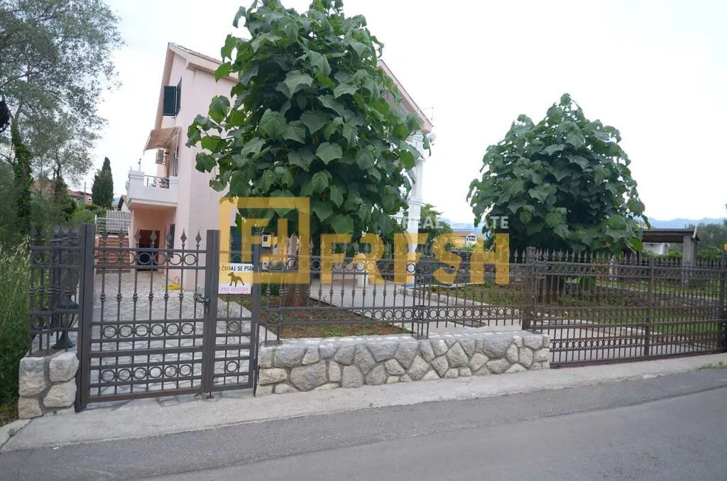 Prodaja, kuća, 253m², Tivat, Crna Gora