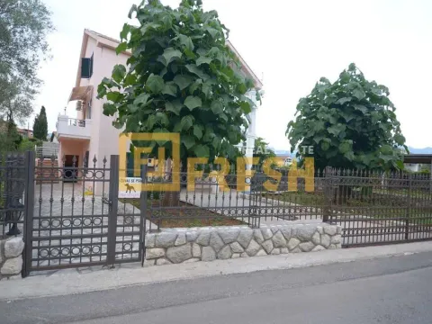 Prodaja, kuća, 253m², Tivat, Crna Gora - image 4