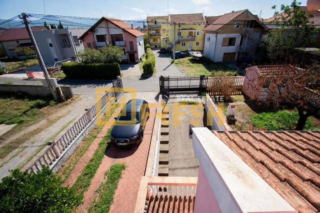 Rent, house, 300m², Zabjelo, Podgorica