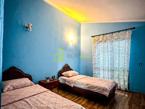 Izdavanje, kuća, 160m², Gornja Gorica, Podgorica - image 16