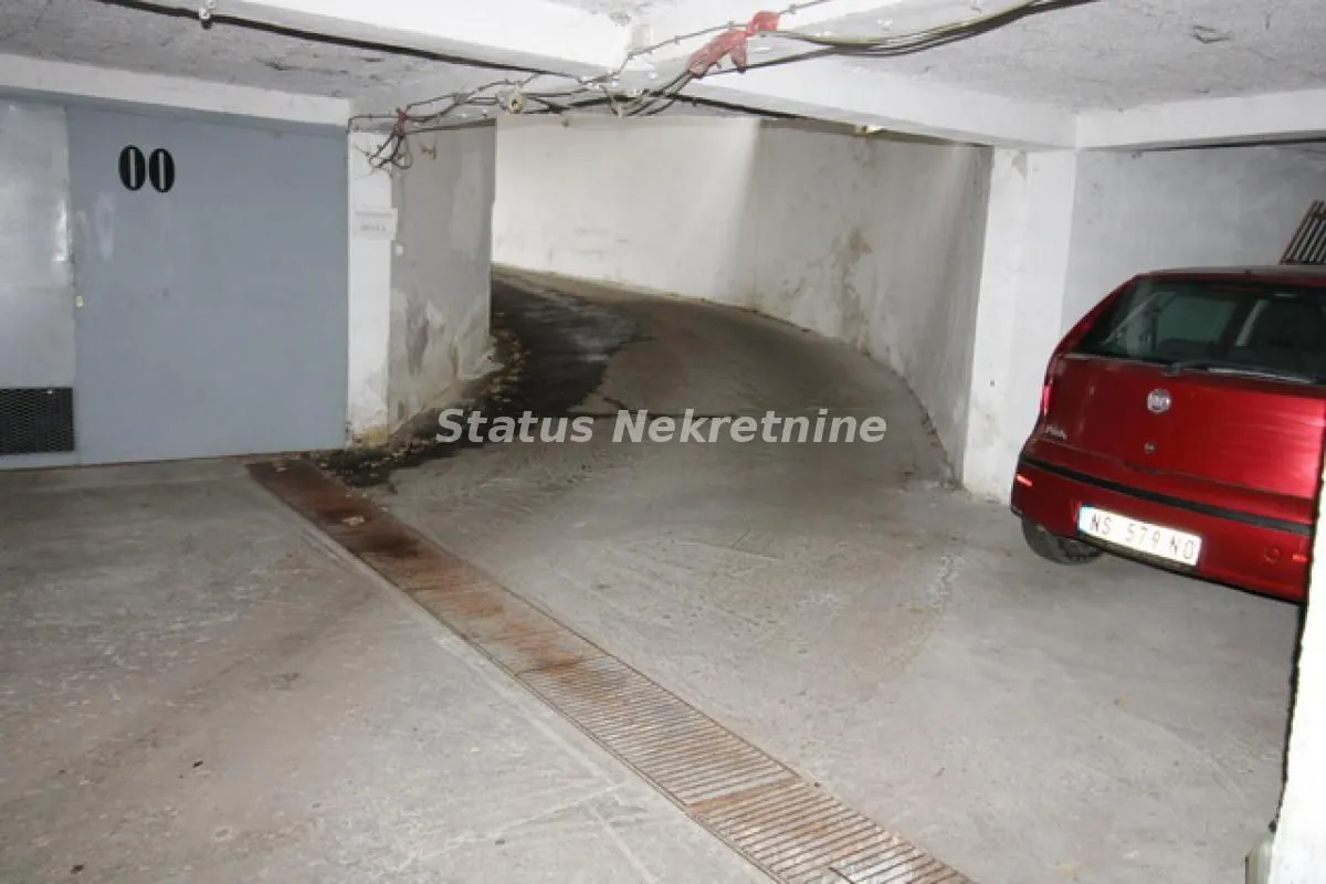 Sale, parking/garage, 18m², Grbavica, Novi Sad Sve Podlokacije