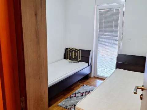 Izdavanje, jednosoban stan, 42m², Podgorica, Crna Gora