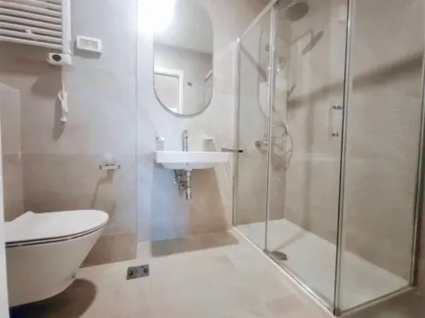 Izdavanje, dvosoban stan, 75m², Central Point, Podgorica - image 4