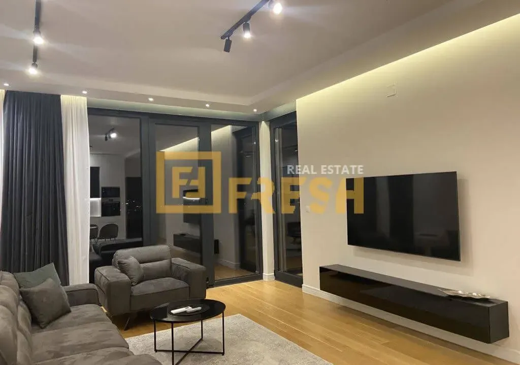 Izdavanje, dvosoban stan, 80m², Preko Morače, Podgorica